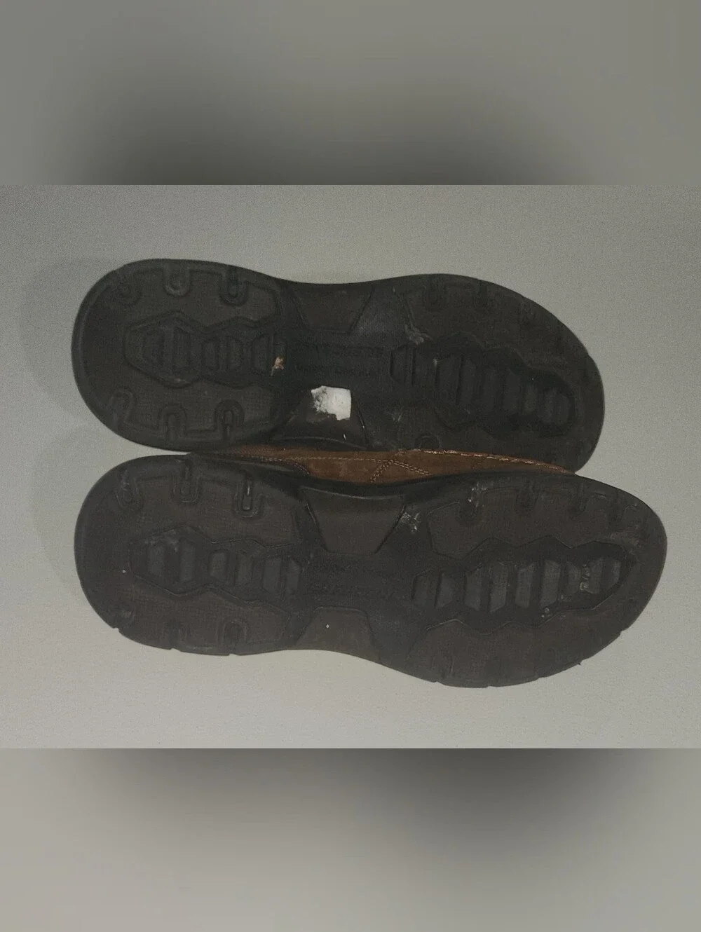 Skechers brown slip